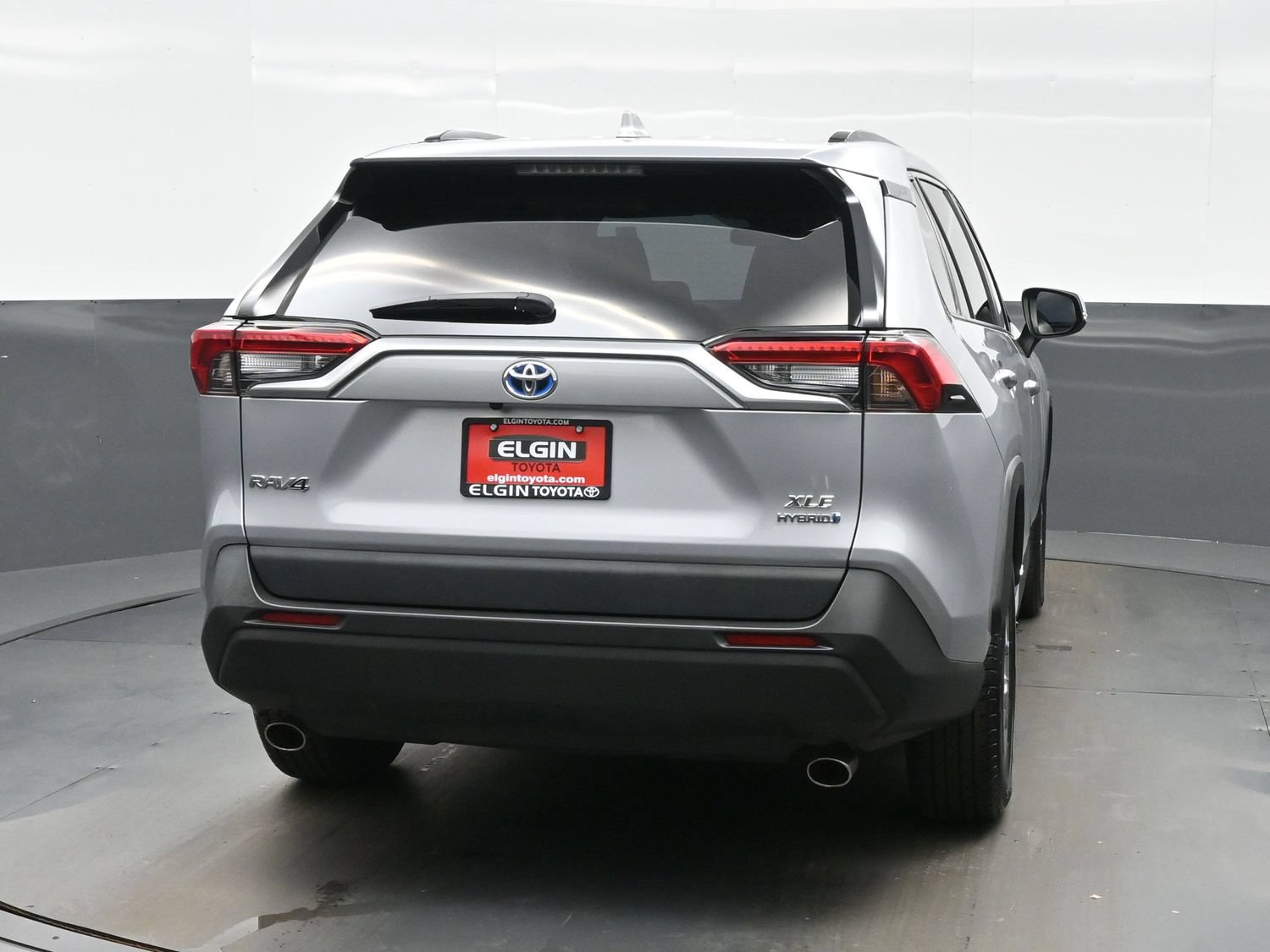 Used 2022 Toyota RAV4 XLE w/ Convenience Package AWD/4WD image 5