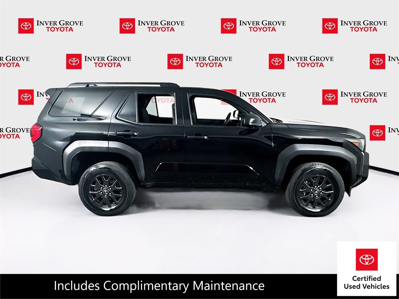 Certified 2025 Toyota 4Runner SR5 AWD/4WD image 4