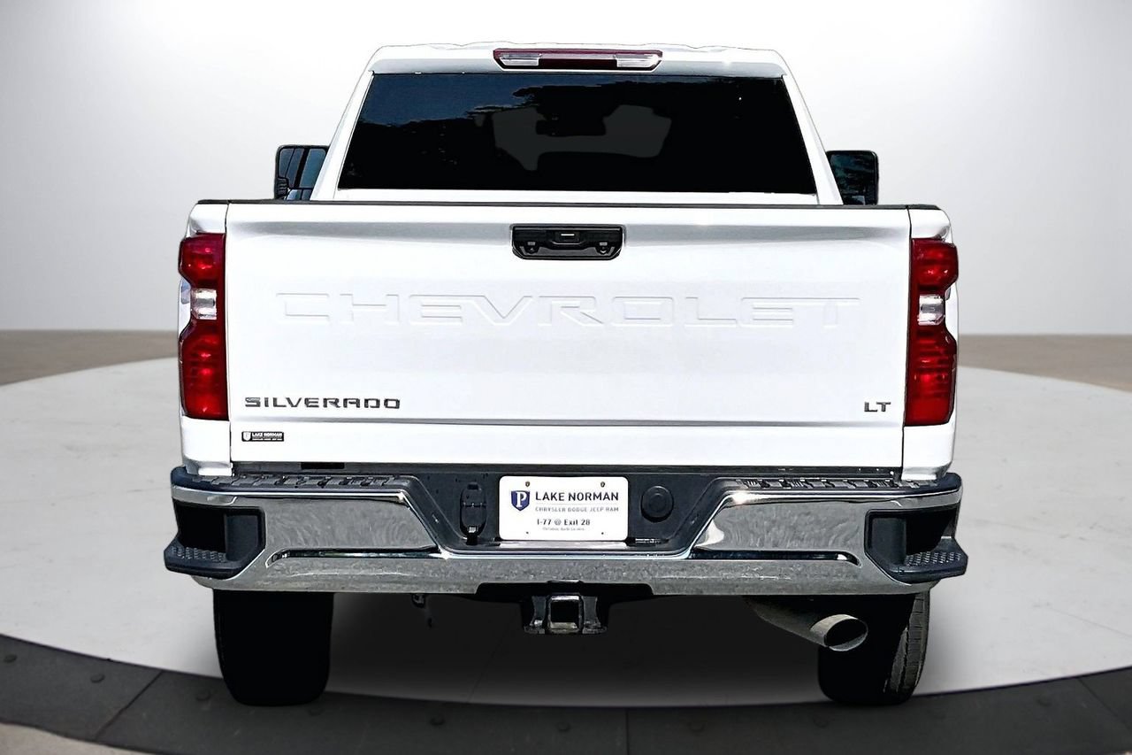 Used 2025 Chevrolet Silverado 2500 LT w/ Convenience Package AWD/4WD image 8