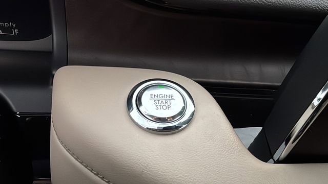 Used 2022 Lincoln Aviator Reserve w/ Equipment Group 201A image 29