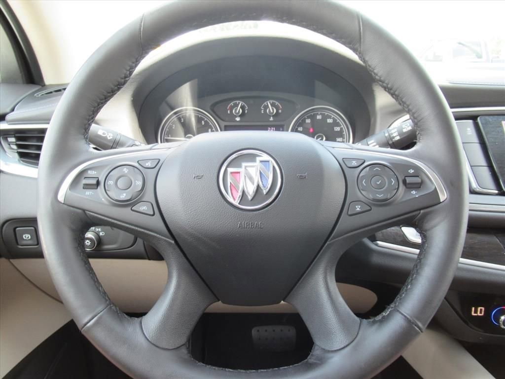 Used 2020 Buick Enclave Premium w/ Sun and Sites Package FWD image 21