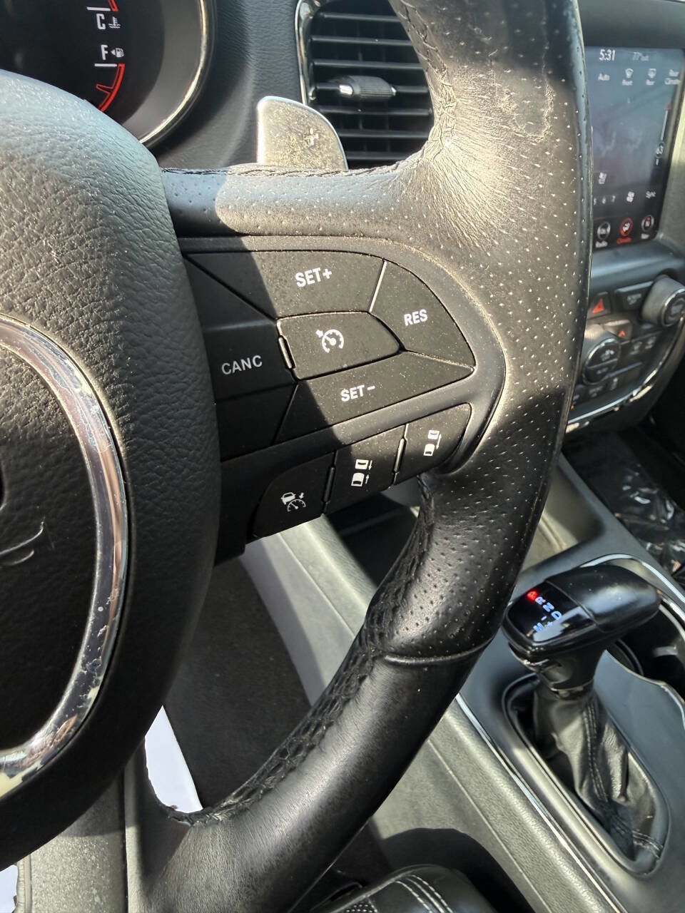 Used 2019 Dodge Durango R/T w/ Technology Group AWD/4WD image 13