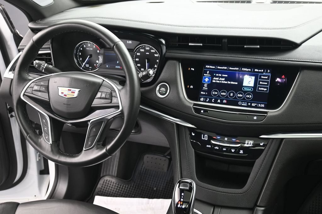 Certified 2025 Cadillac XT5 Premium Luxury AWD/4WD image 14
