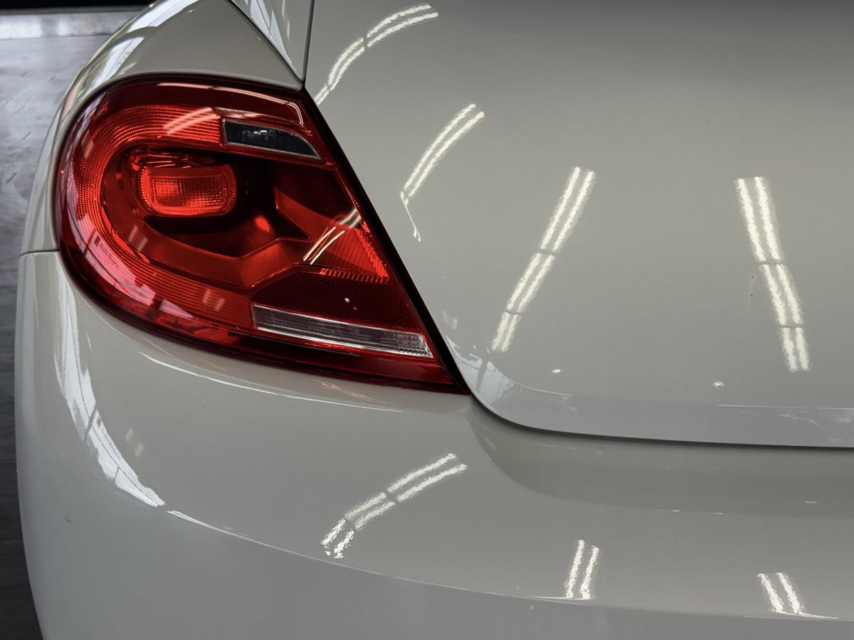 Used 2014 Volkswagen Beetle R-Line FWD image 15