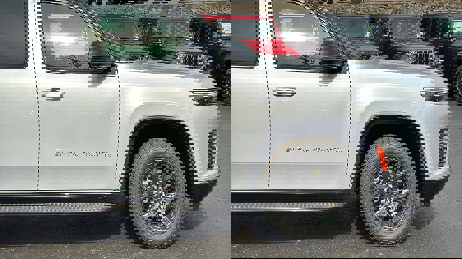 New 2026 Jeep Grand Wagoneer 4WD image 5