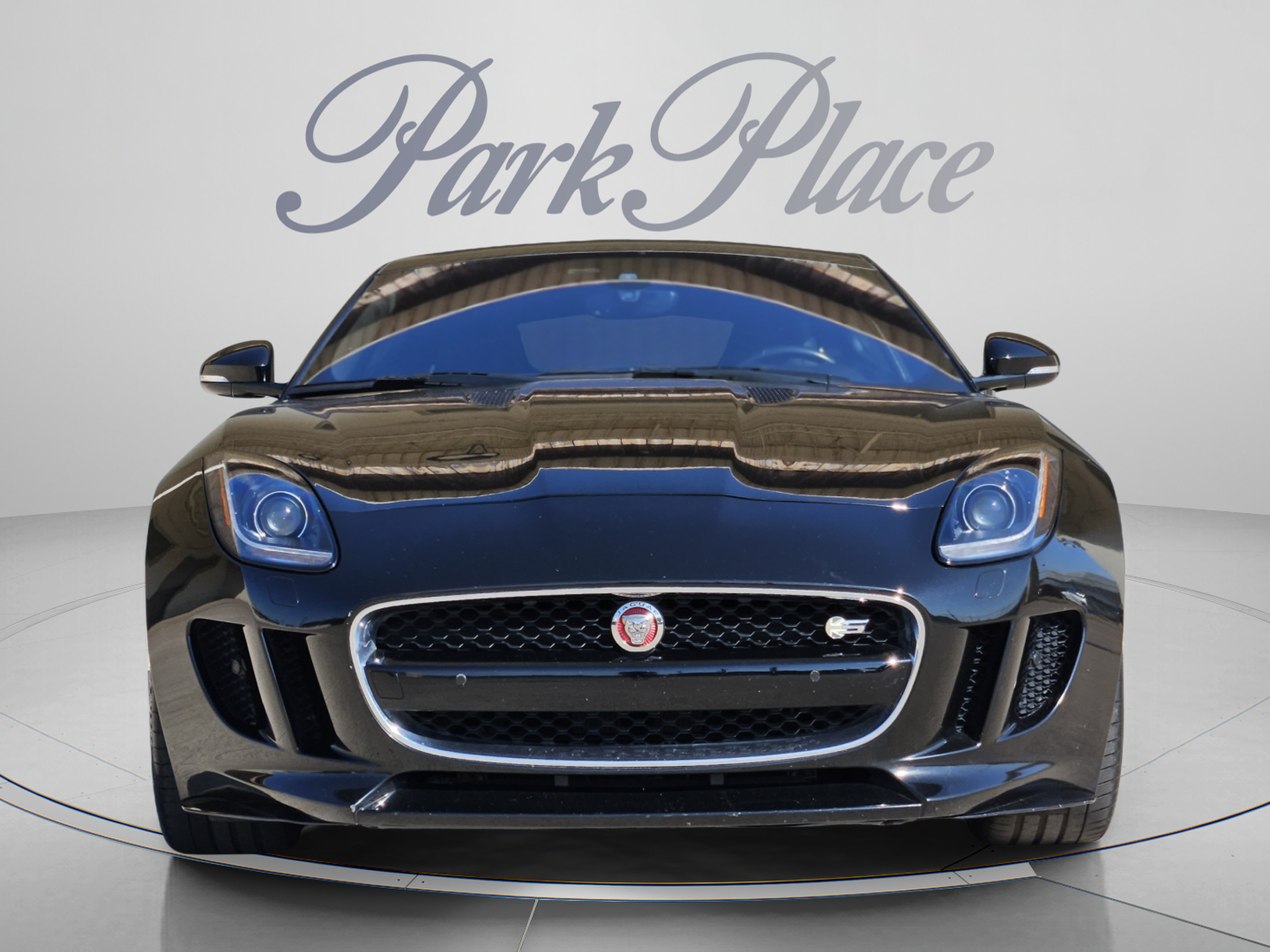 Used 2017 Jaguar F-TYPE S RWD image 9