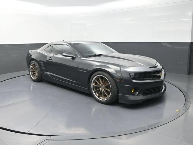 Used 2013 Chevrolet Camaro SS RWD image 10
