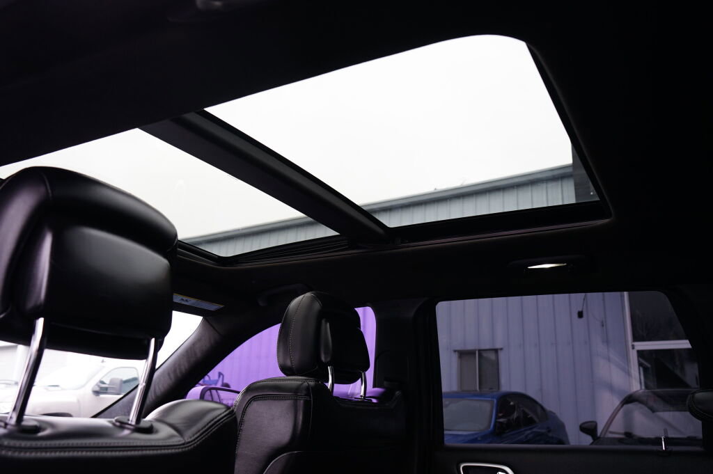 Used 2015 Jeep Grand Cherokee SRT w/ Trailer Tow Group IV image 14