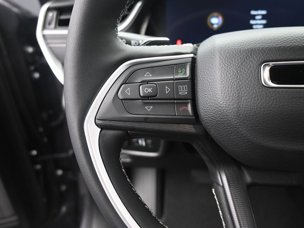 New 2025 Jeep Grand Cherokee L Laredo w/ Luxury Tech Group I image 33