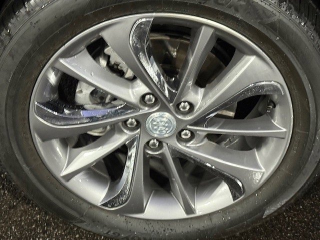 Used 2020 Buick Encore GX Essence w/ Experience Buick Package image 12