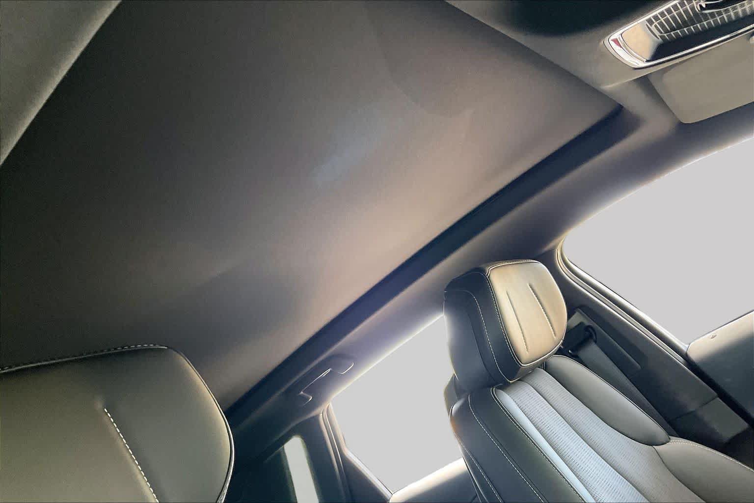Used 2025 Cadillac Lyriq Luxury RWD image 13
