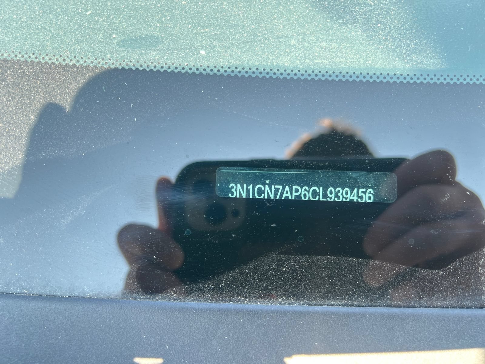 Used 2012 Nissan Versa SV FWD image 2