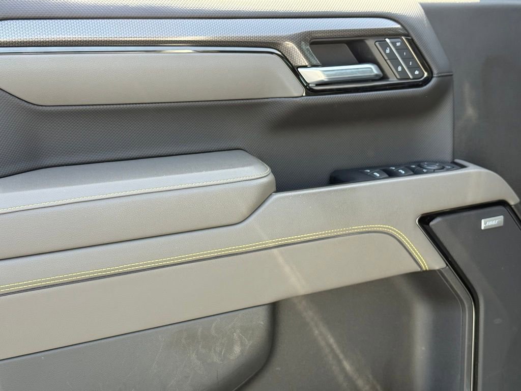 Used 2022 Chevrolet Silverado 1500 ZR2 w/ Technology Package image 16