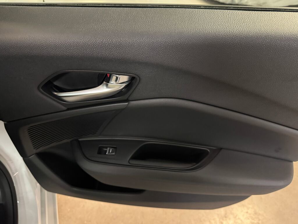 Certified 2022 Acura TLX w/ Technology Package image 34