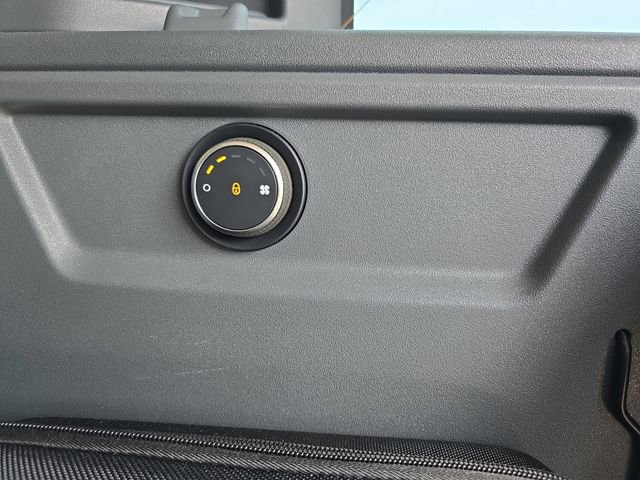Used 2024 Land Rover Defender 110 X AWD/4WD image 20