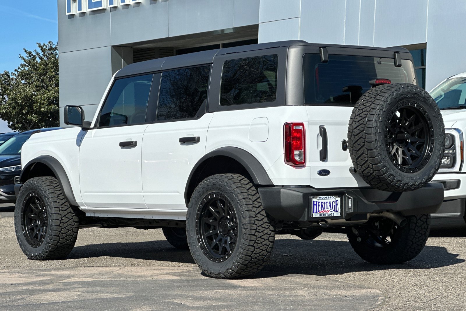 Used 2025 Ford Bronco 4-Door AWD/4WD image 6