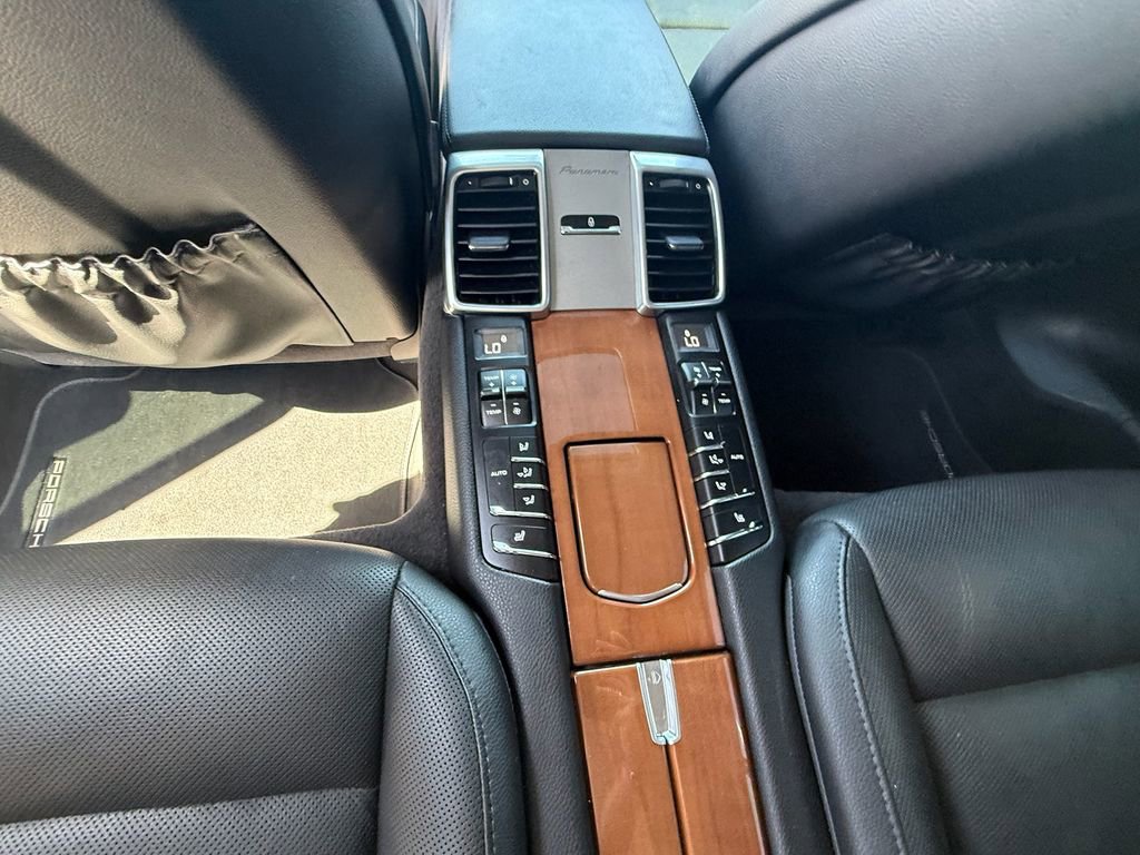 Used 2015 Porsche Panamera S RWD image 20
