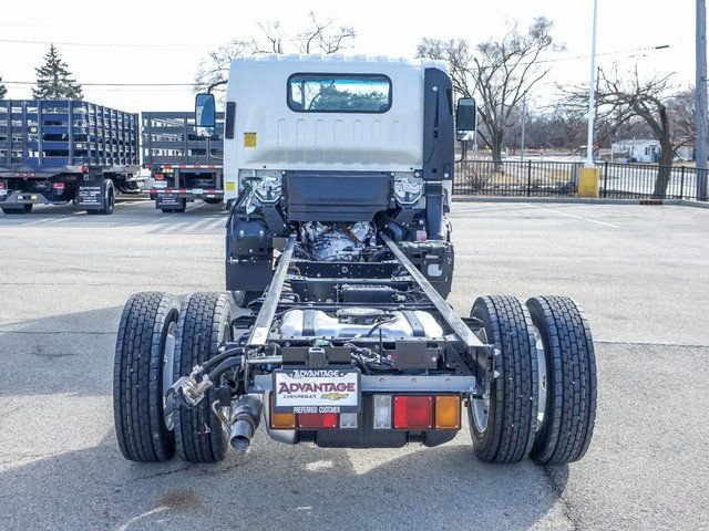 New 2025 Chevrolet Low Cab Forward image 4