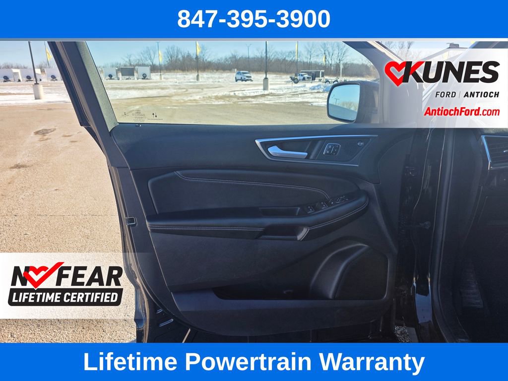 Used 2022 Ford Edge Titanium w/ Equipment Group 301A image 19