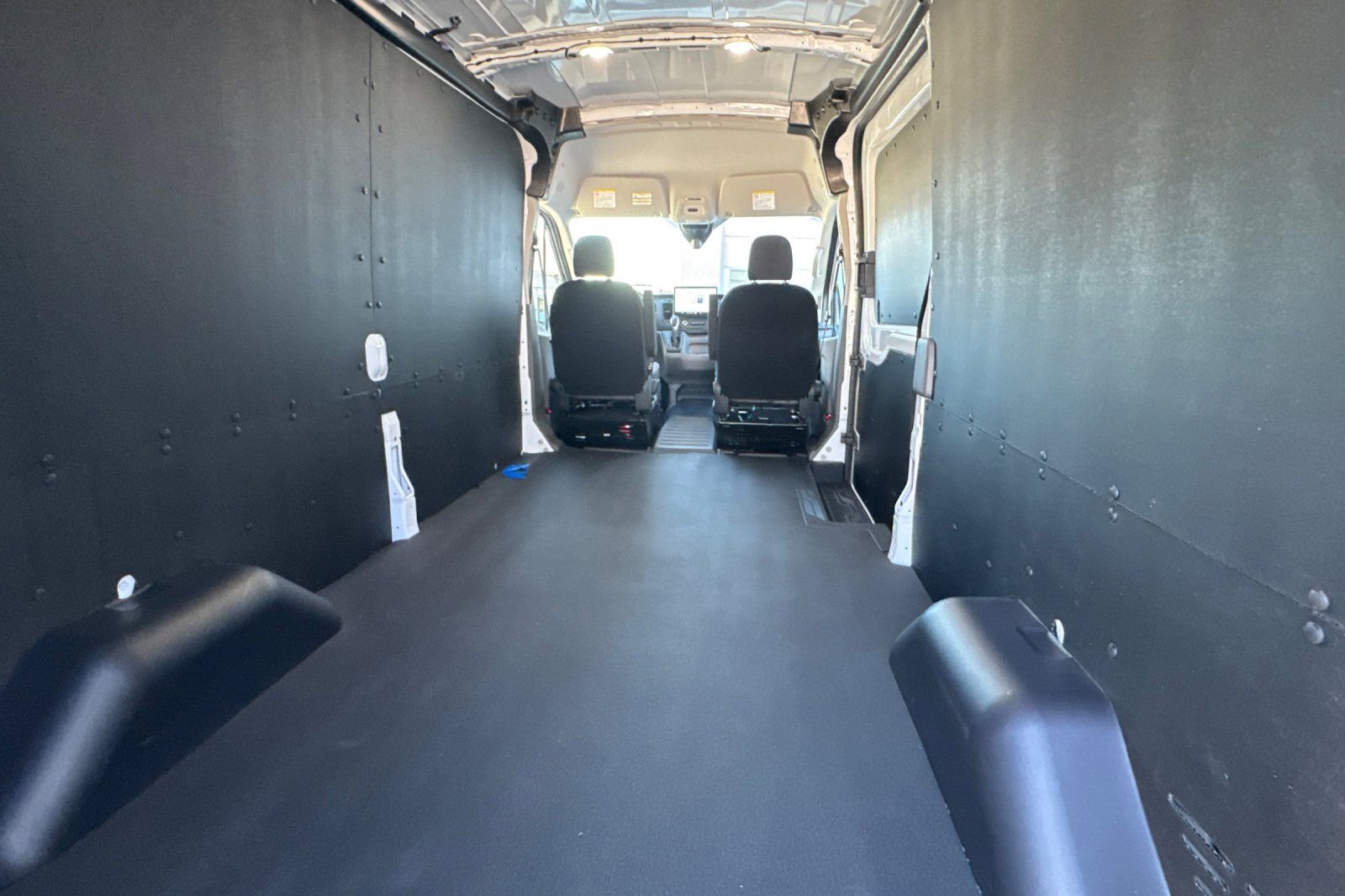 New 2026 Ford Transit 250 148 Medium Roof w/ Load Area Protection Package RWD image 13