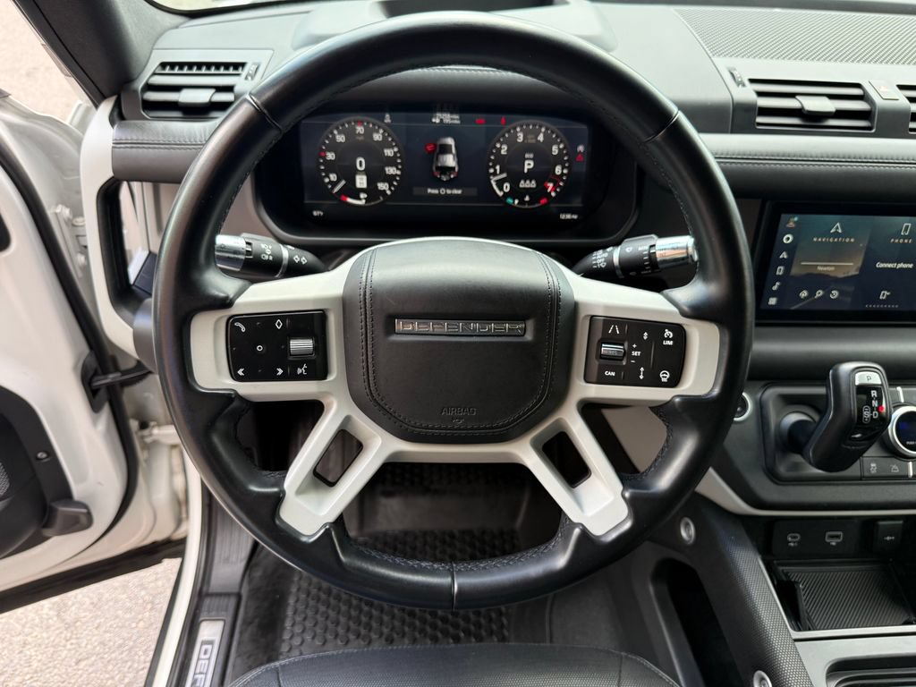 Used 2022 Land Rover Defender 110 X-Dynamic HSE AWD/4WD image 6