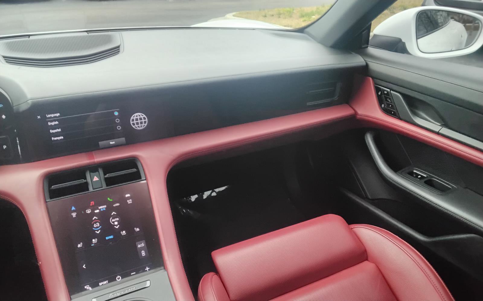 Used 2020 Porsche Taycan 4S image 23