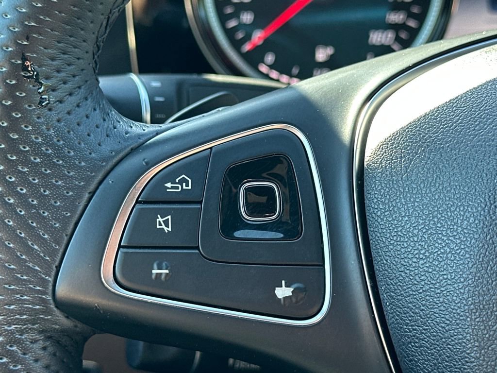 Used 2018 Mercedes-Benz E 400 E 400 image 21