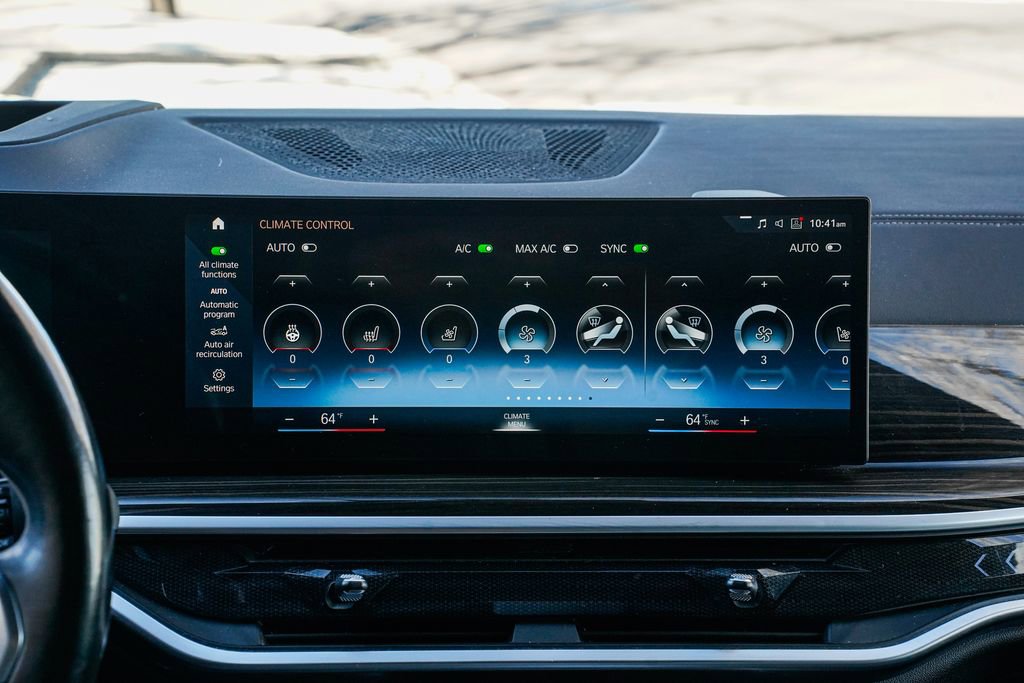 Used 2023 BMW X7 xDrive40i w/ M Sport Package image 13