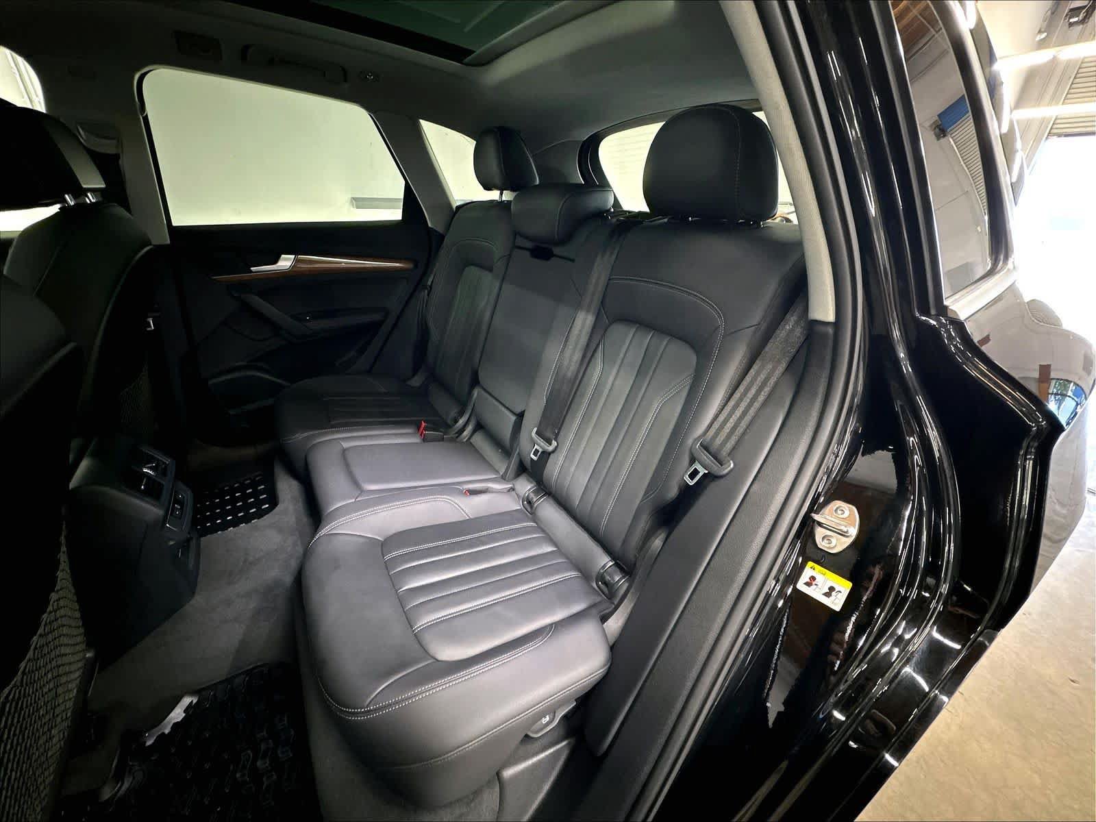 Used 2022 Audi Q5 2.0T Premium Plus w/ Premium Plus Package AWD/4WD image 27