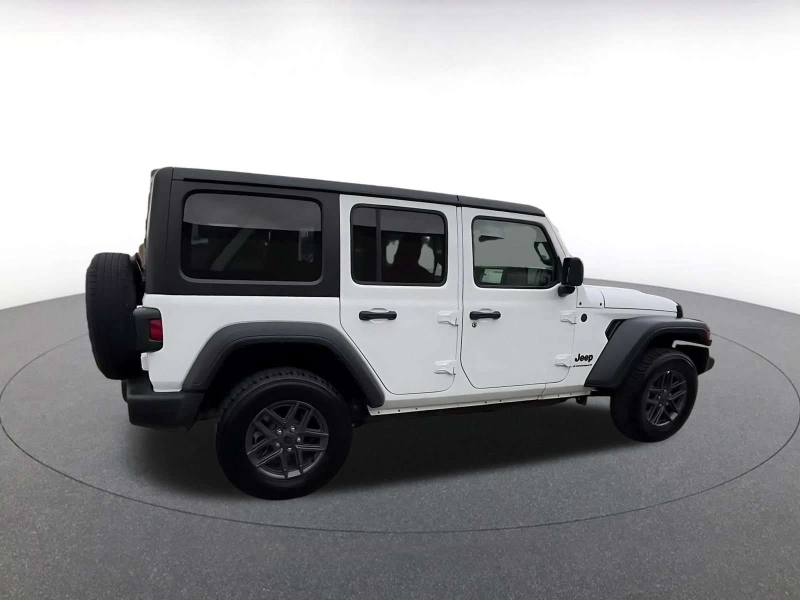 Used 2025 Jeep Wrangler Unlimited Sport AWD/4WD image 13