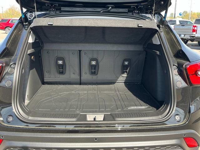 New 2026 Chevrolet Trax LT w/ Driver Confidence Package image 6