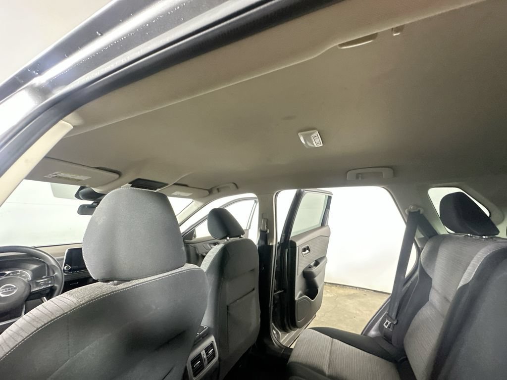 Used 2021 Nissan Rogue SV FWD image 15