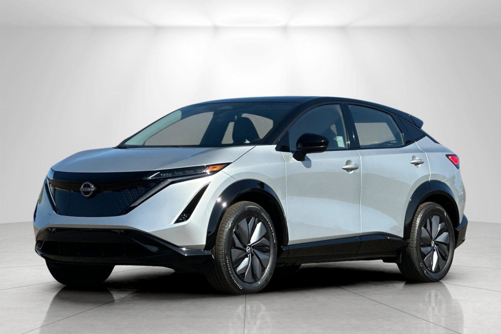 Used 2023 Nissan Ariya AWD image 7