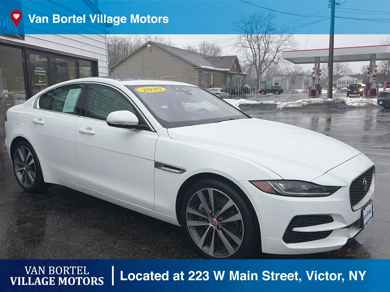 Used 2020 Jaguar XE S image 5