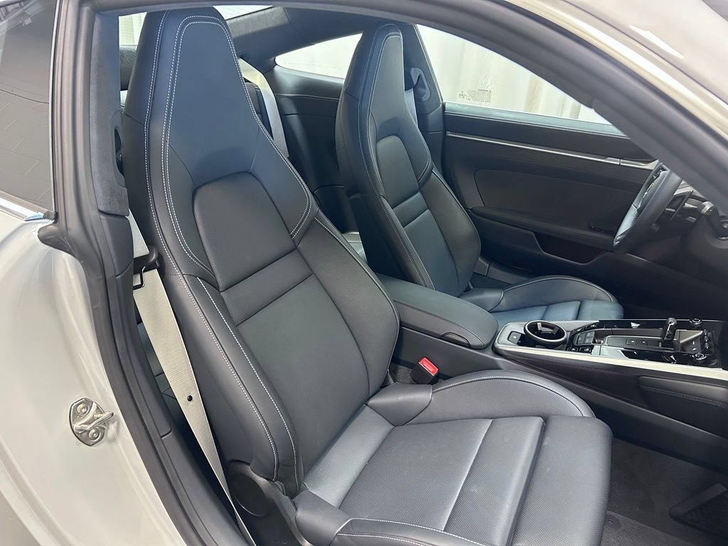 Certified 2025 Porsche 911 Carrera RWD image 25