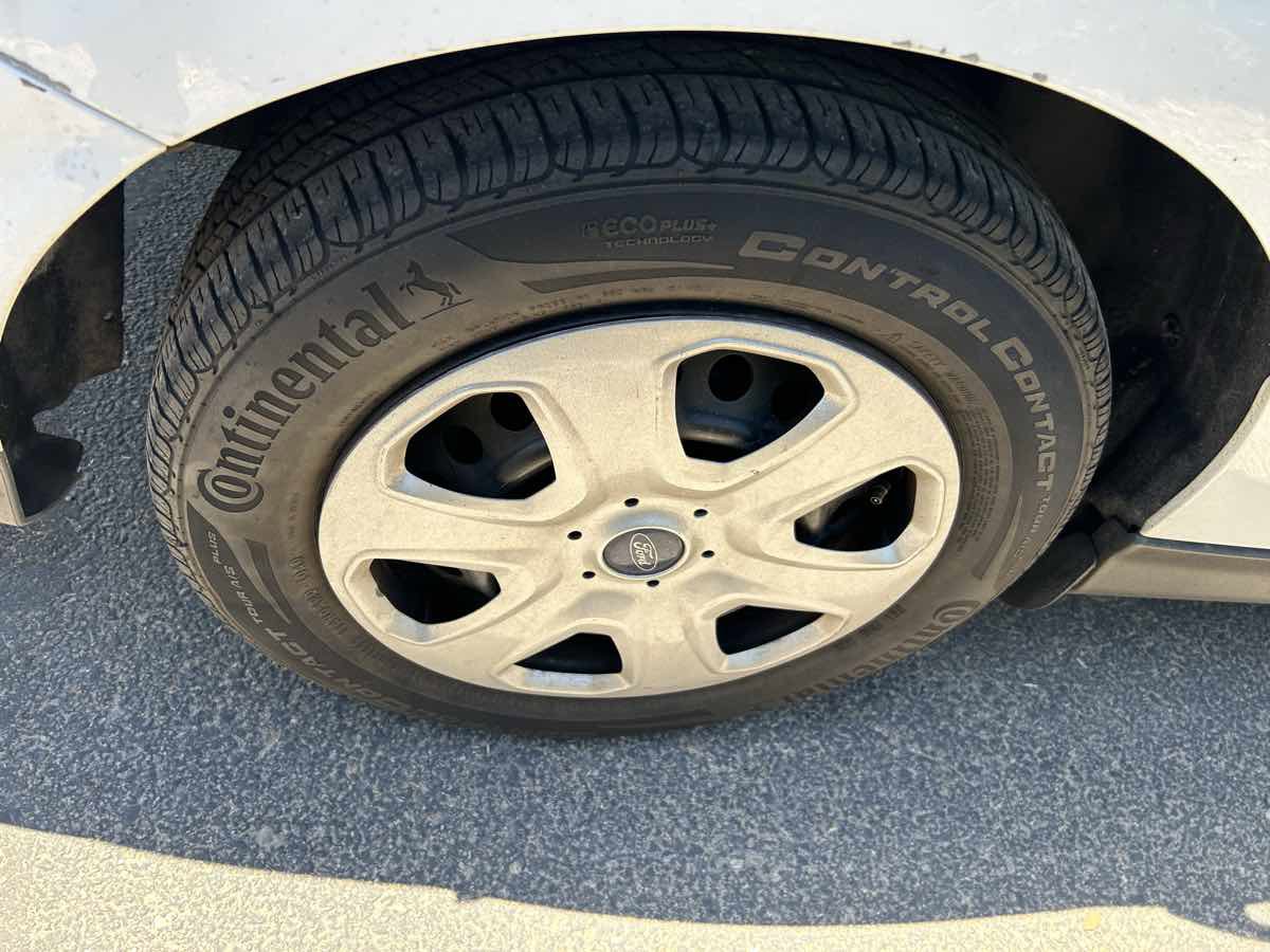 Used 2017 Ford Focus S image 28