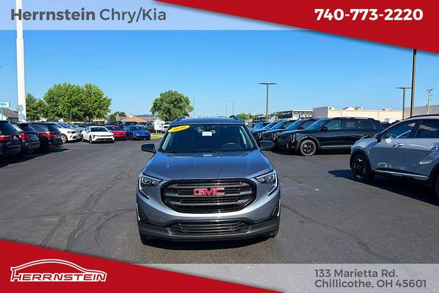 Used 2020 GMC Terrain SLE w/ Driver Convenience Package AWD/4WD image 2