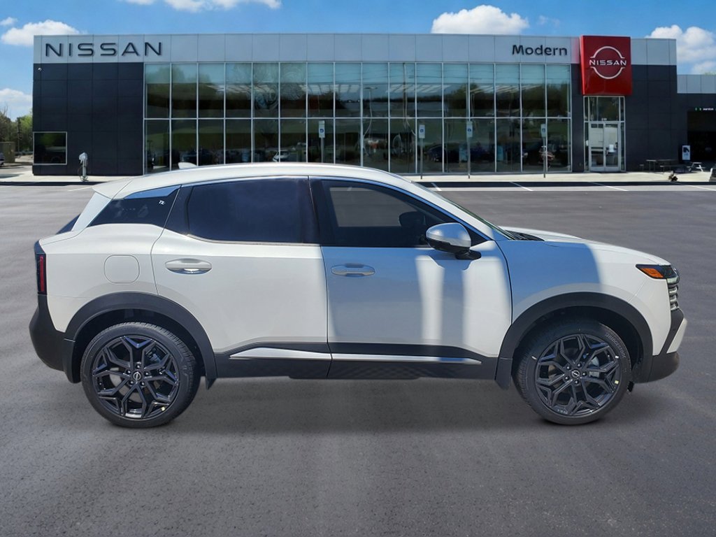New 2026 Nissan Kicks SR AWD/4WD image 7