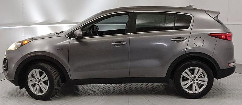 Used 2017 Kia Sportage LX image 5
