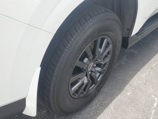 Certified 2025 Nissan Armada SV RWD image 5