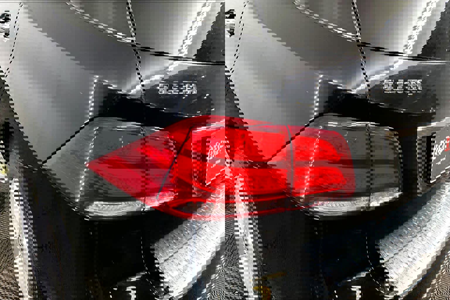 Used 2018 Mercedes-Benz GLE 350 4MATIC image 28