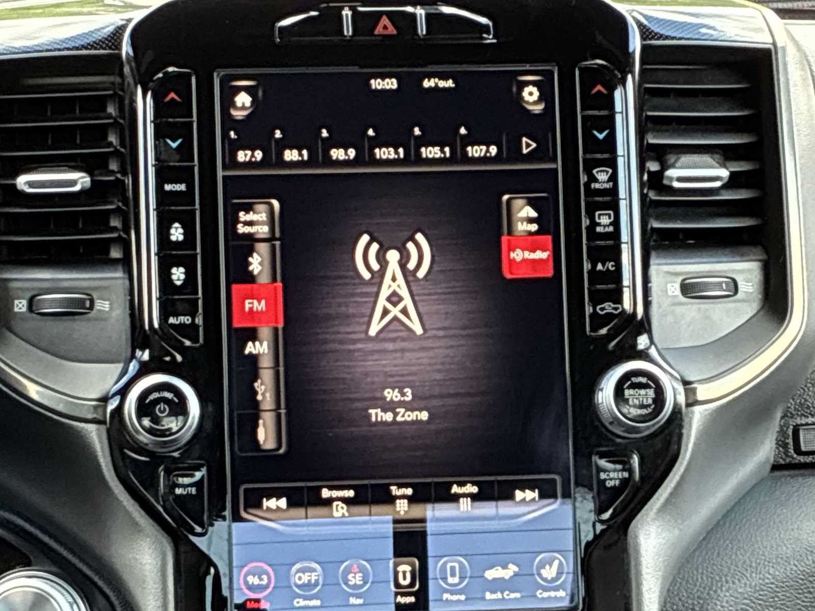 Used 2019 RAM 1500 Sport w/ Alpine Leather & Sound Group AWD/4WD image 12