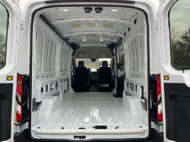 New 2026 Ford Transit 250 148 Medium Roof Extended AWD image 23