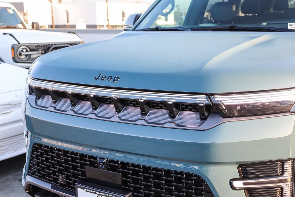 New 2026 Jeep Grand Wagoneer Limited AWD/4WD image 6