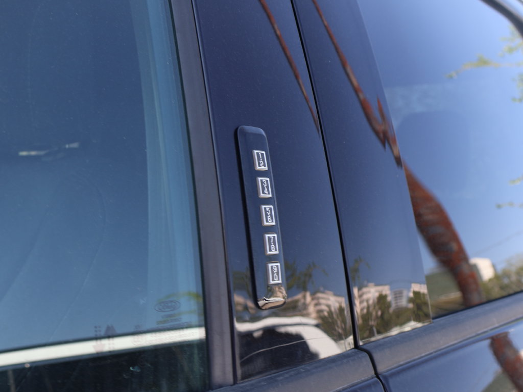 Used 2019 Ford F150 XLT w/ Equipment Group 302A Luxury AWD/4WD image 18