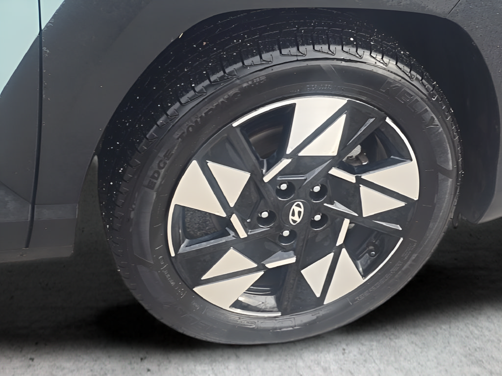 Used 2025 Hyundai Kona SEL FWD image 41
