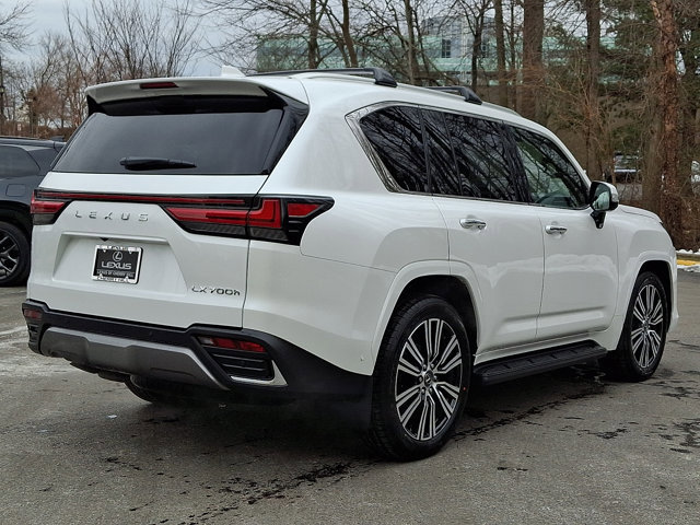 New 2026 Lexus LX 700h Luxury image 4