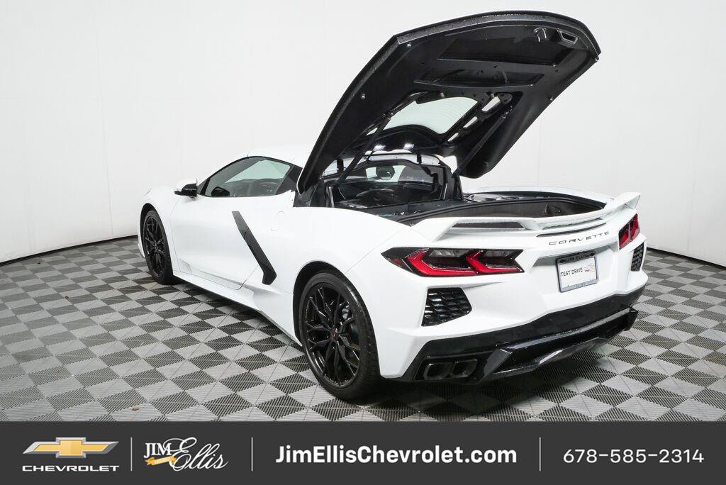 Used 2024 Chevrolet Corvette Stingray Preferred Cpe w/ Z51 Performance Package RWD image 30