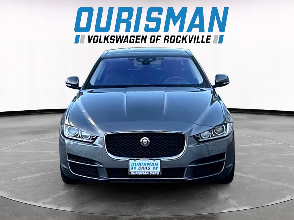 Used 2018 Jaguar XE Premium AWD/4WD image 8