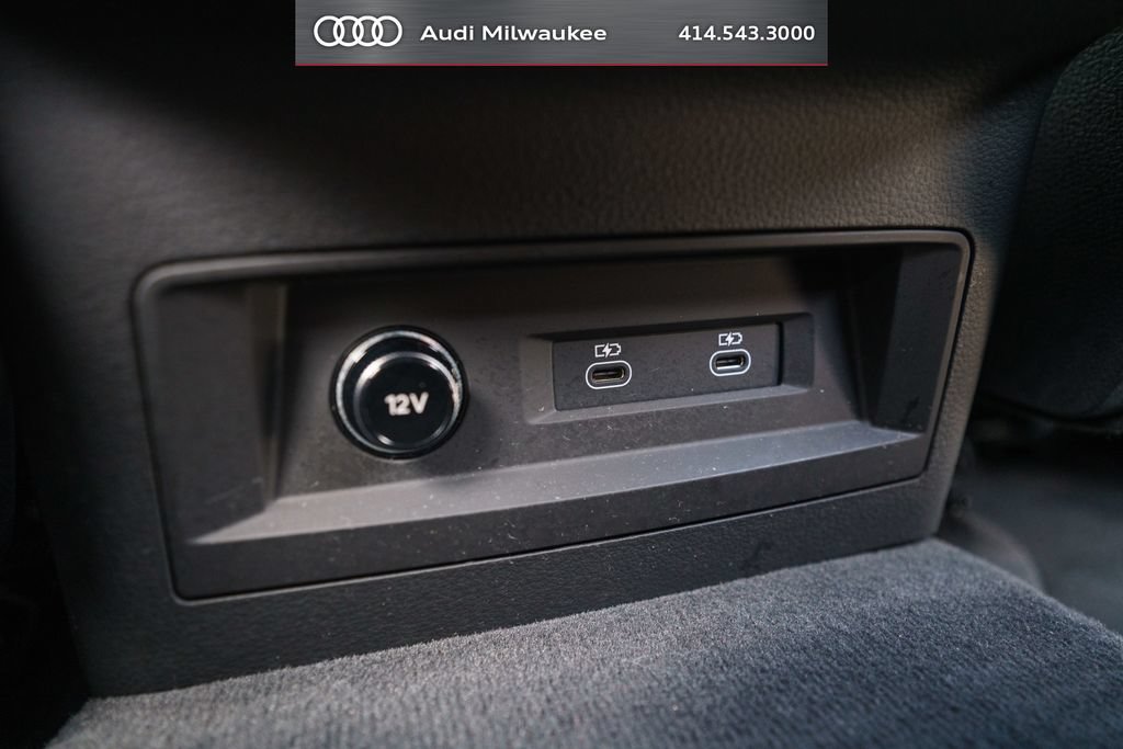 Used 2023 Audi Q7 3.0T Prestige w/ Prestige Package AWD/4WD image 40
